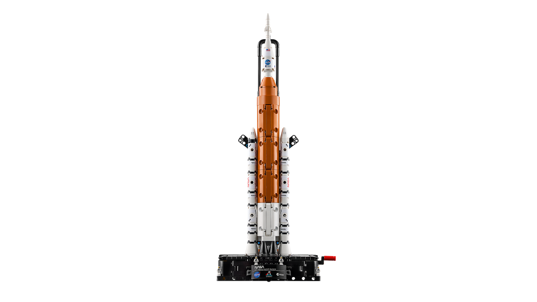 LEGO Technic NASA Artemis Space Launch System Rocket | 42221
