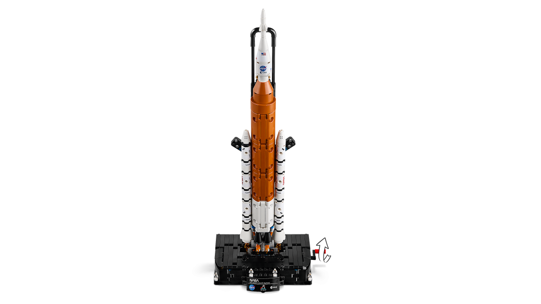 LEGO Technic NASA Artemis Space Launch System Rocket | 42221