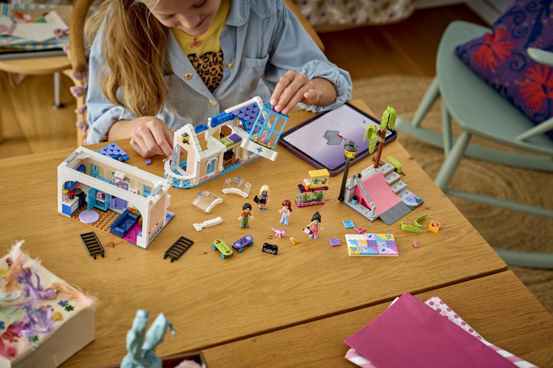 LEGO Friends Liann's Family House | 42687