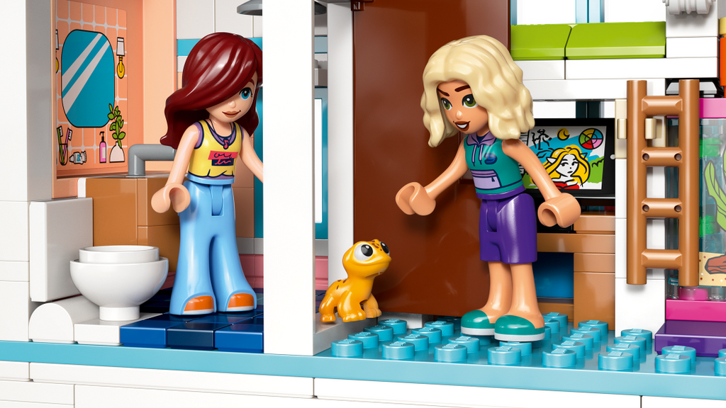 LEGO Friends Liann's Family House | 42687