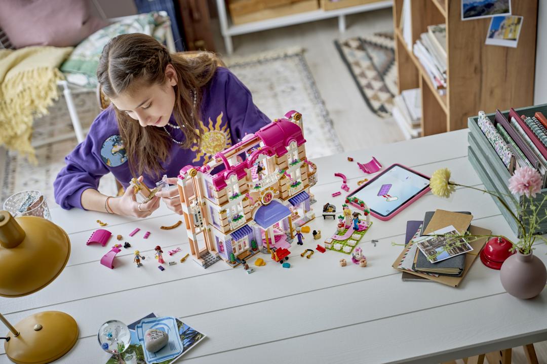 LEGO Friends Heartlake City Grand Hotel | 42704