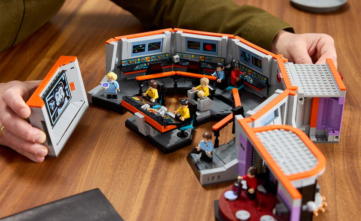 LEGO Icons Star Trek: U.S.S. Enterprise NCC-1701 Bridge | 11385
