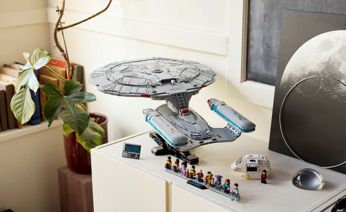 LEGO Icons Star Trek: U.S.S. Enterprise NCC-1701-D | 10356