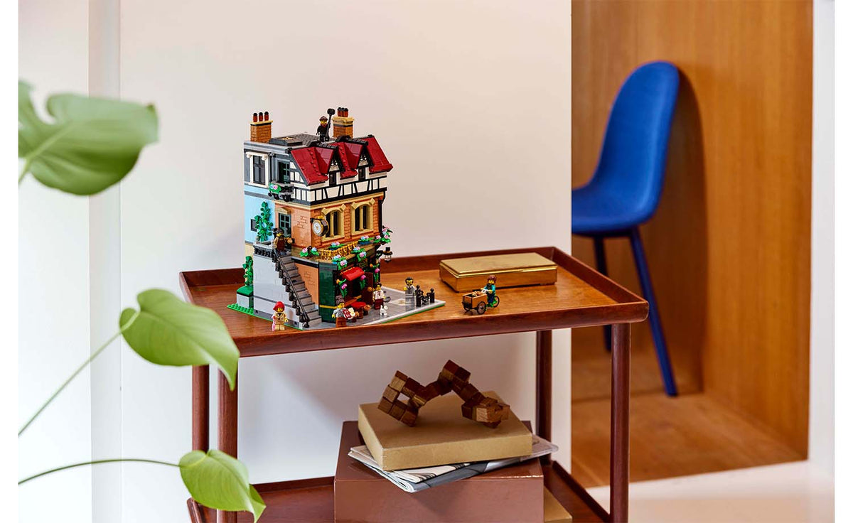 LEGO Icons Tudor Corner | 10350