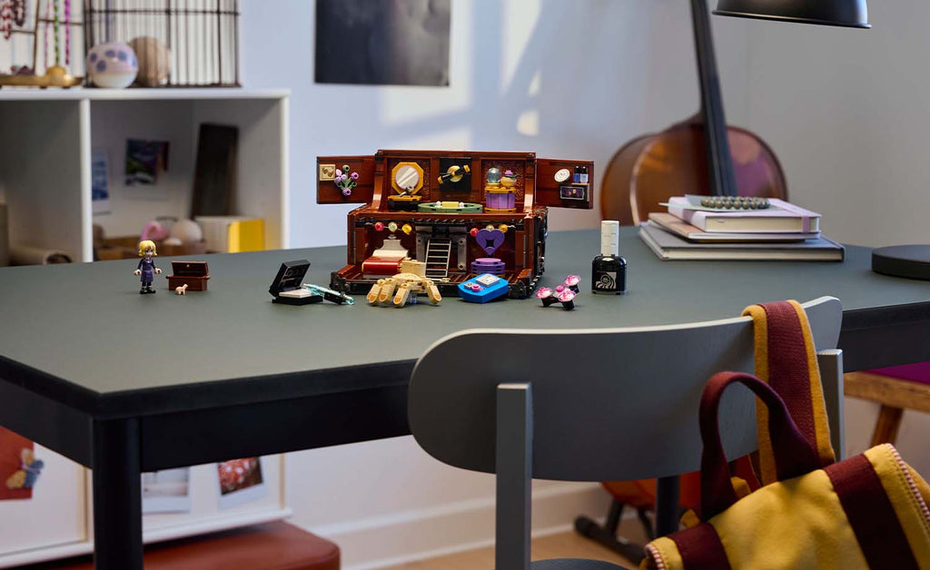 LEGO Wednesday Thing's Apartment | 76785
