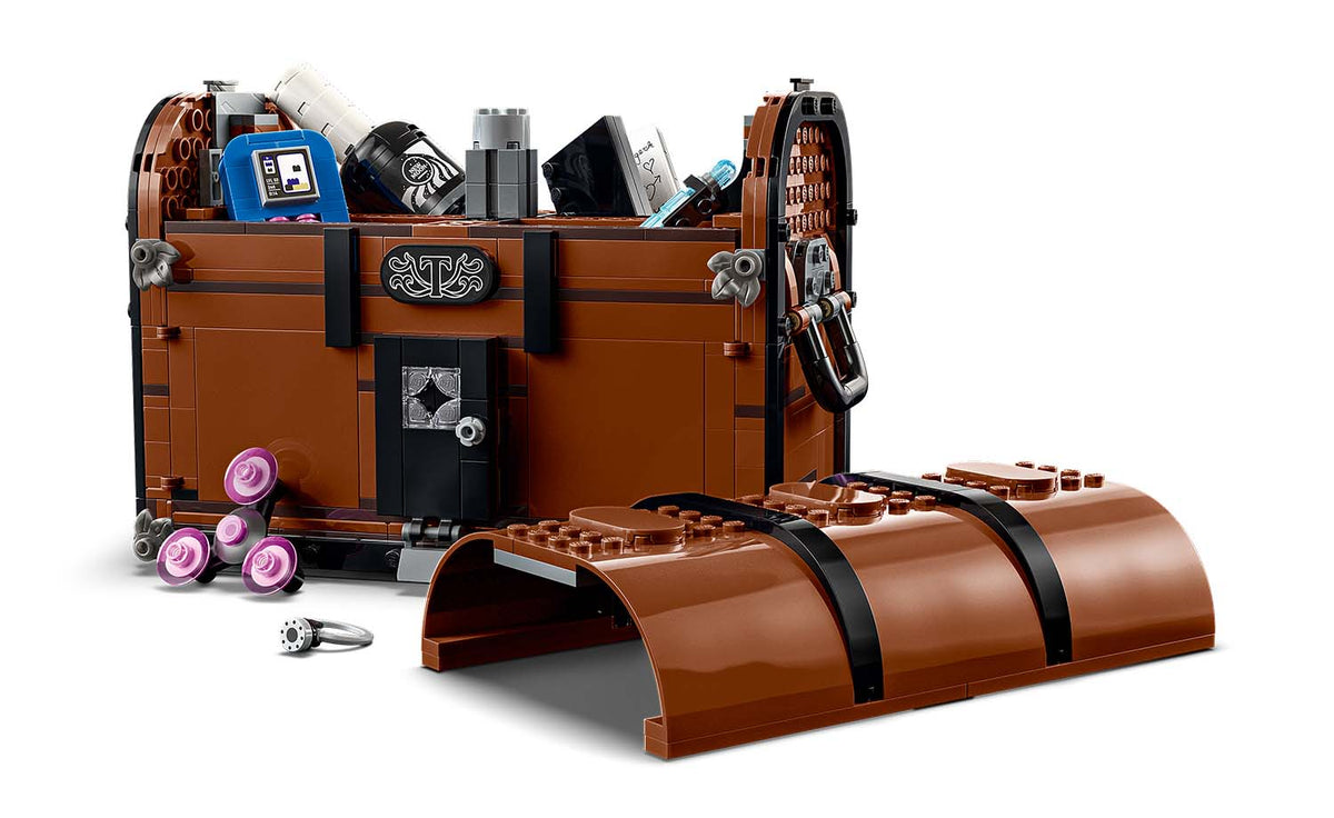 LEGO Wednesday Thing's Apartment | 76785